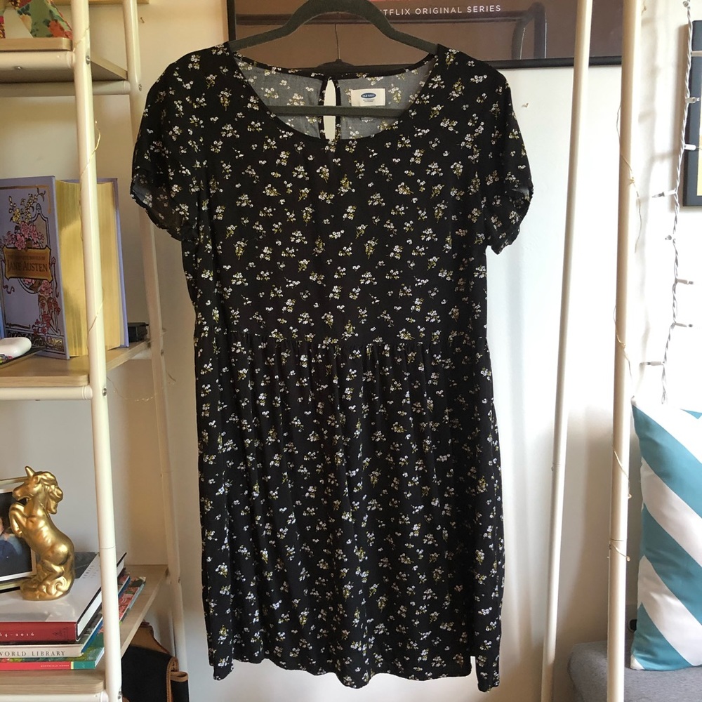 Old Navy Black Floral Smock Dress